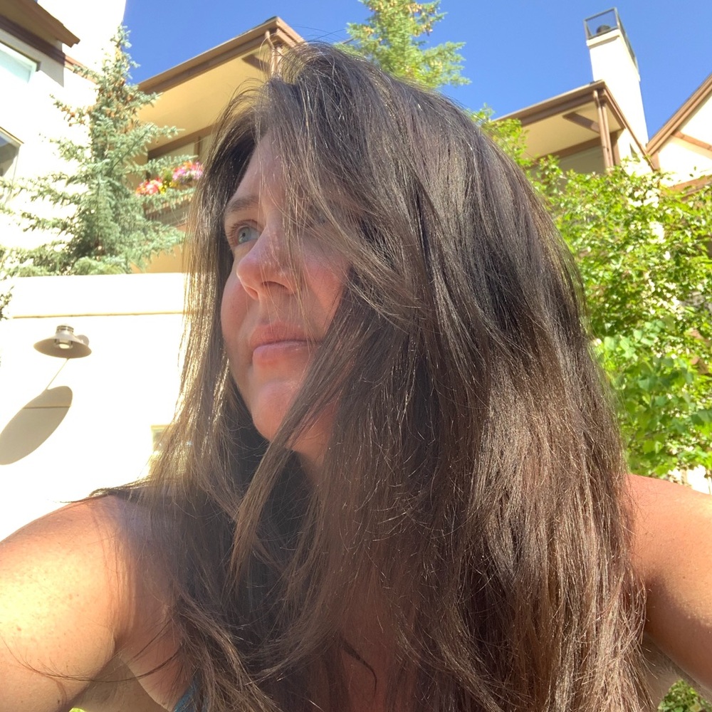 Meet your Posher, Courtney